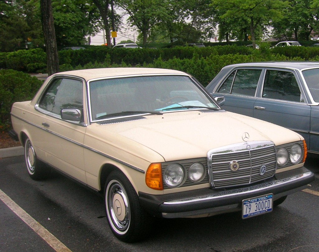 1979 Mercedes handbook #4