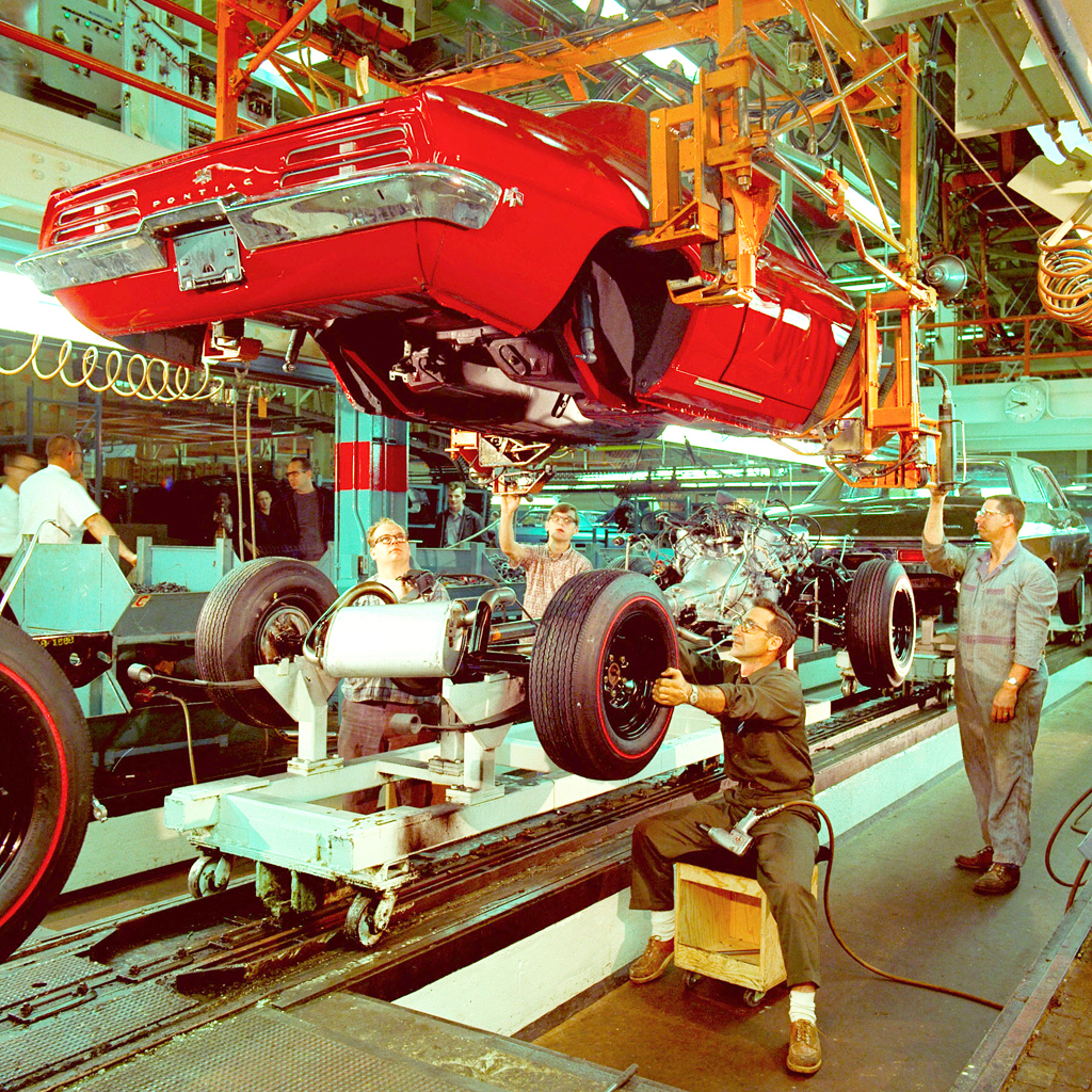 a-Pontiac-1969-Firebird-Assembly-Line.jpg
