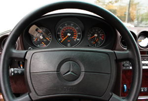 1986 Mercedes 560SL instrument cluster small