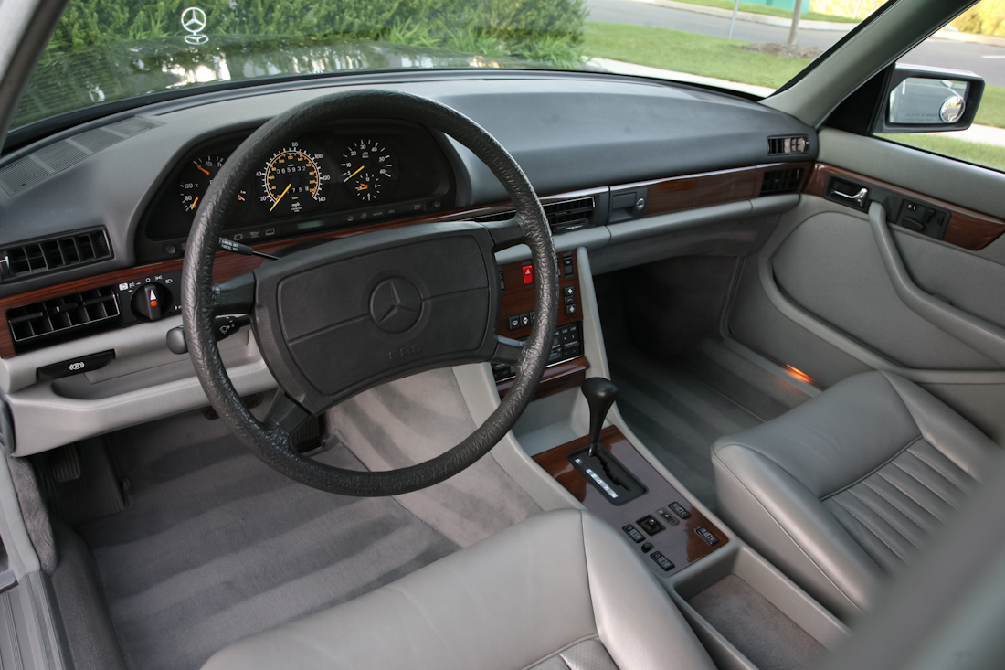 Mercedes-1987-Mercedes-300SDL-interior.j
