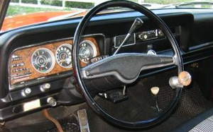 small 1973 Jeep Wagoneer instrument cluster