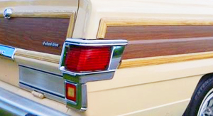 Tail lights on SJ Wagoneers through 1983 looked like this.