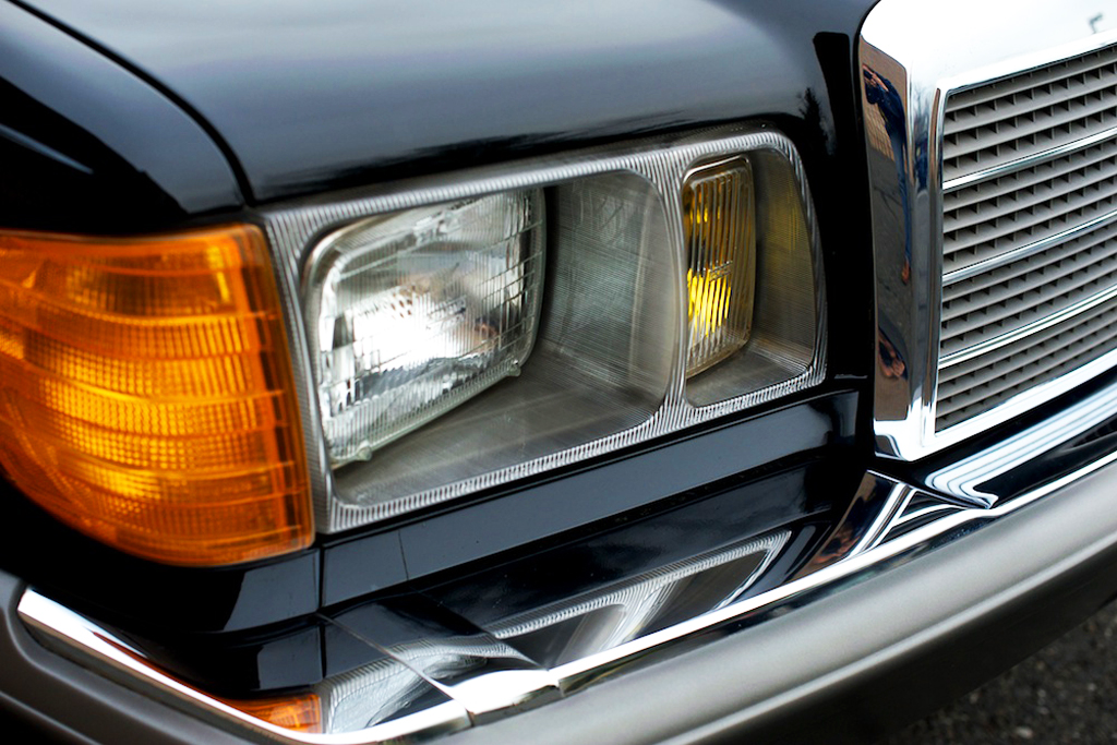 1981 mercedes headlight