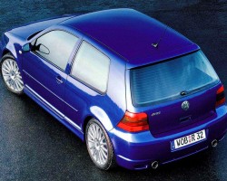 2004 Volkswagen Golf R32