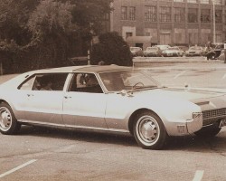 1968 Oldsmobile Toronado 4-door