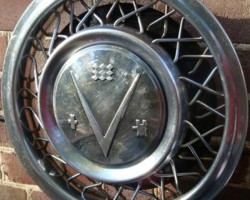 1953 Buick wire wheel cover