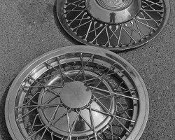 Lyon wire wheel covers