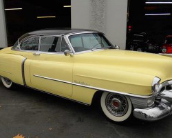 1953 Cadillac wire wheel cover