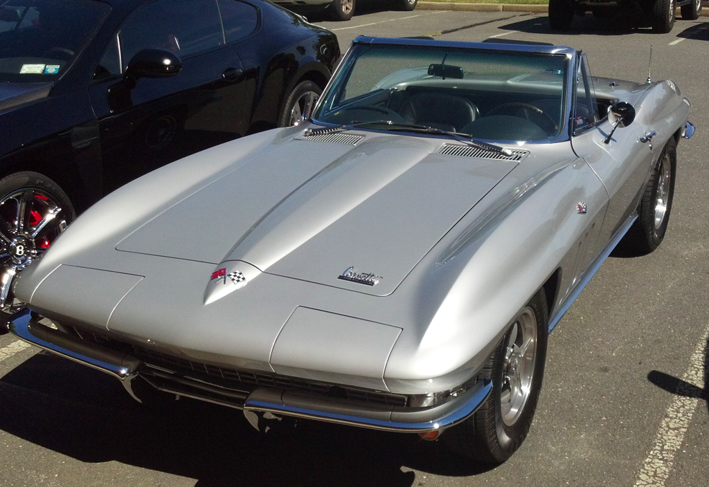 1966 Chevrolet Corvette left front view