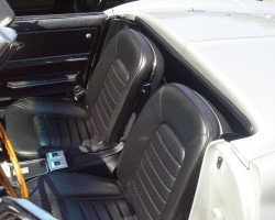 1966 chevrolet corvette seats