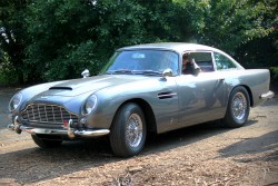 james bond aston martin