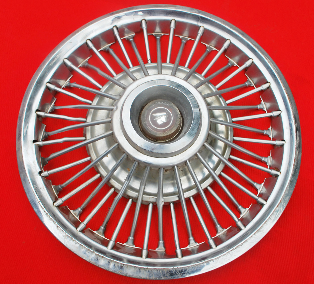 1965 Mercury wire wheel cover