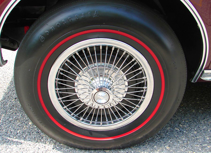 1967 Chevrolet 14-inch wire wheel cover