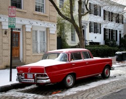 1967 Mercedes 230S