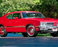 red 1970 Oldsmobile Cutlass 4-4-2