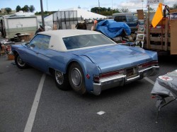 1971 Buick Electra 6 wheels