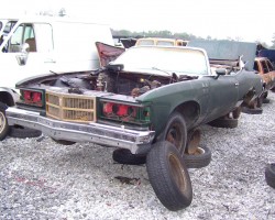 1975 Pontiac Grand Ville junk yard