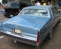 blue 1979 Cadillac Sedan de Ville