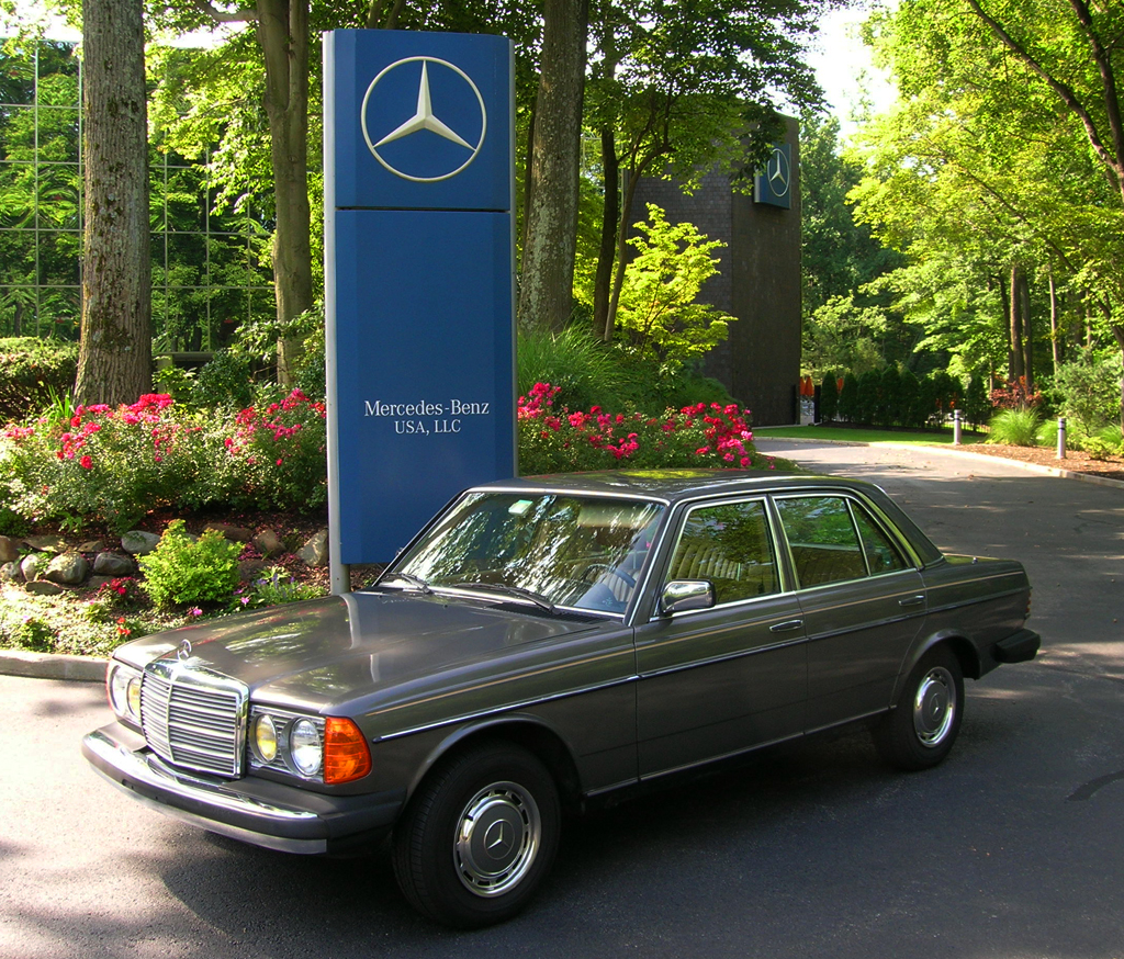 1985 Mercedes 300D at Montvale, N.J.