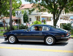 1986 aston martin v8