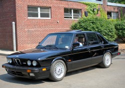 black 1988 bmw m5