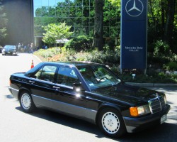 black Mercedes 190E