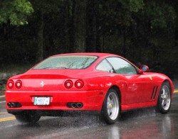 red Ferrari 575