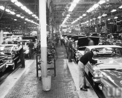 1959 Chevrolet Impala assembly line