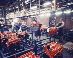 1959 Chevrolet engines assembly line