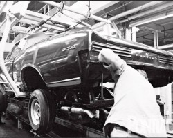 1966 Pontiac GTO assembly line