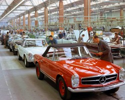 red Mercedes 250SL 230SL 280SL