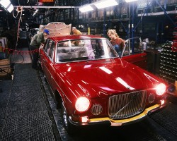 1971 Volvo 164 assembly line