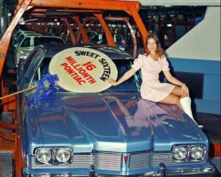 1973 Pontiac Catalina Bonneville assembly line