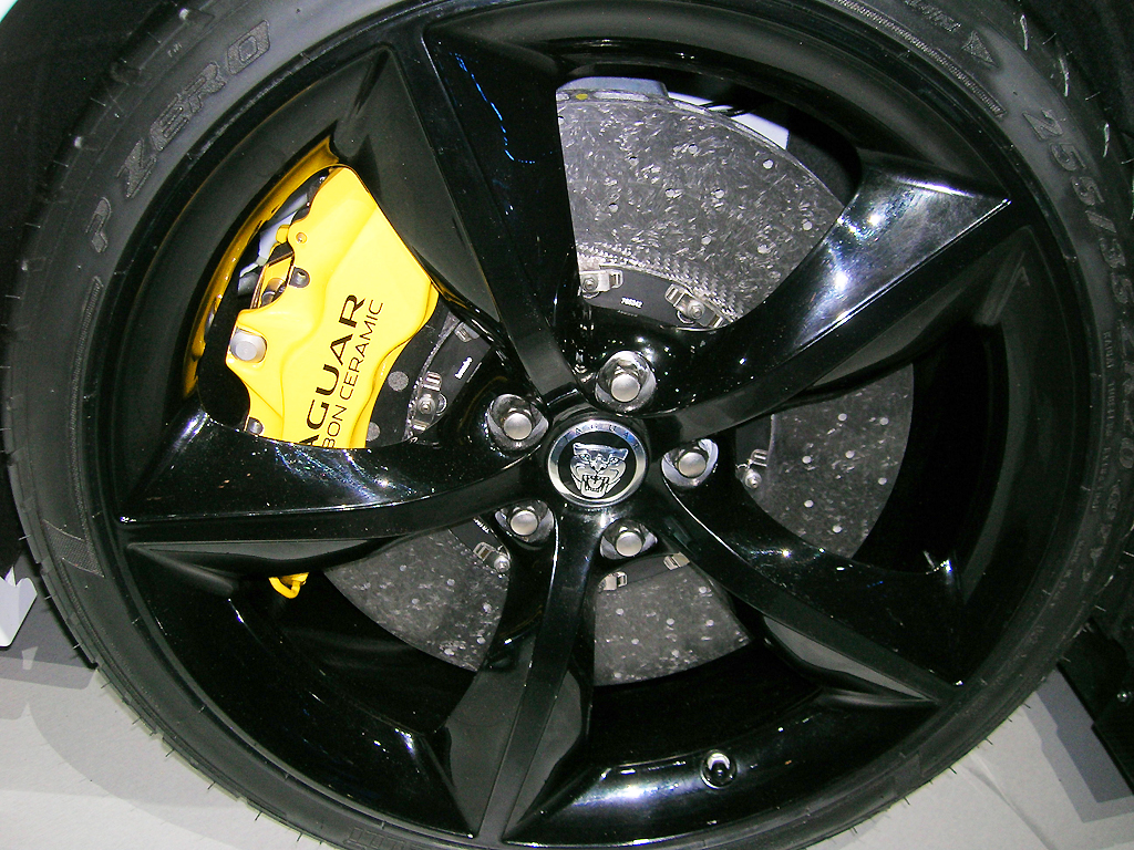 2014 Jaguar XK RS GT wheel at the 2013 New York Auto Show