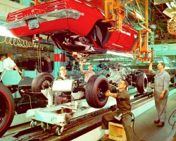 assembly line, 1969, Pontiac Firebird, Chevrolet Impala