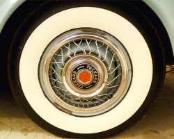 1953 Packard wire wheel cover