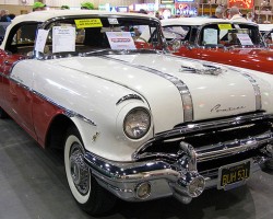 1956 Pontiac wire wheel covers