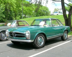 green 1966 Mercedes pagoda SL