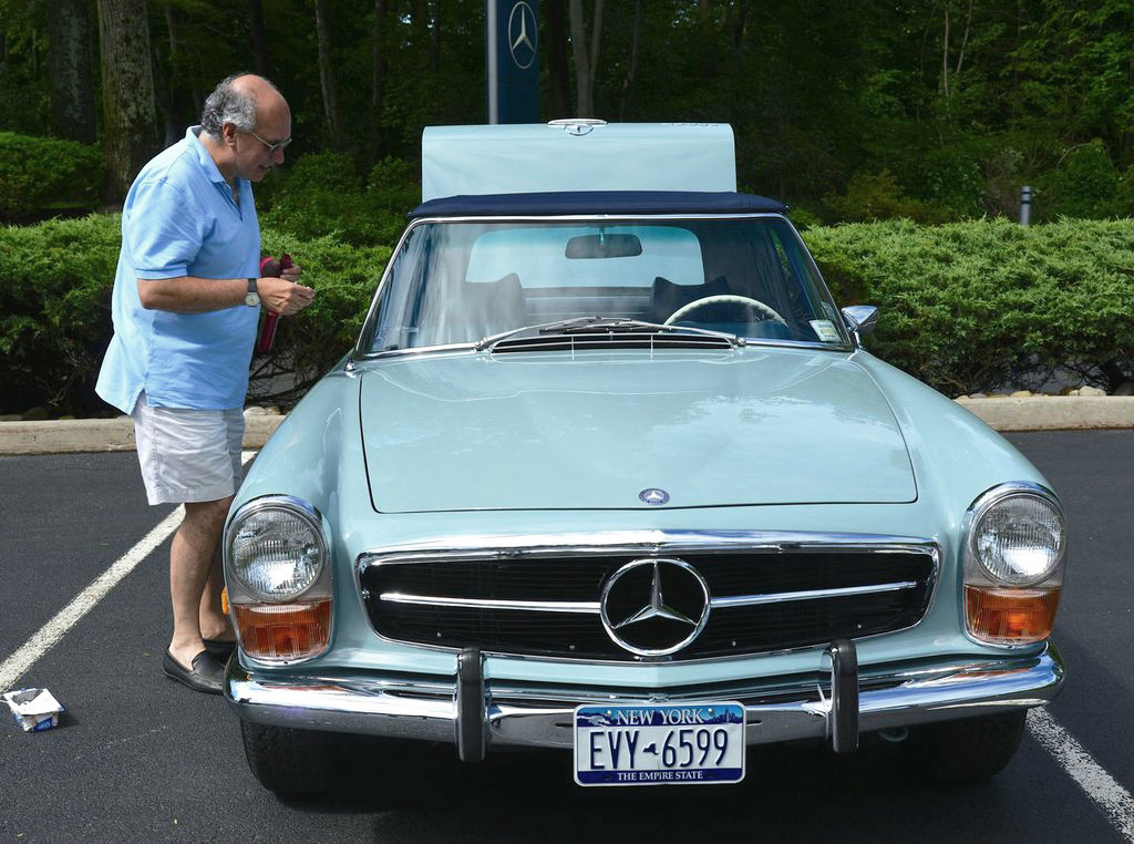 1971 Mercedes 280SL at the 2013 June Jamboree in Montvale, NJ