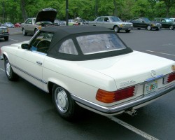 white 1973 Mercedes 107 body