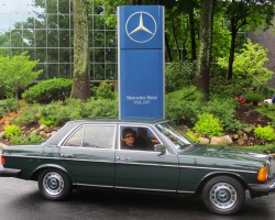 green 1978 mercedes 230