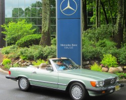 green 1986 Mercedes 560SL