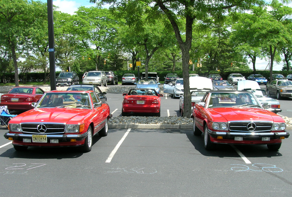 1987 and 1988 Mercedes 560SLs at the 2013 Mercedes June Jamboree car show