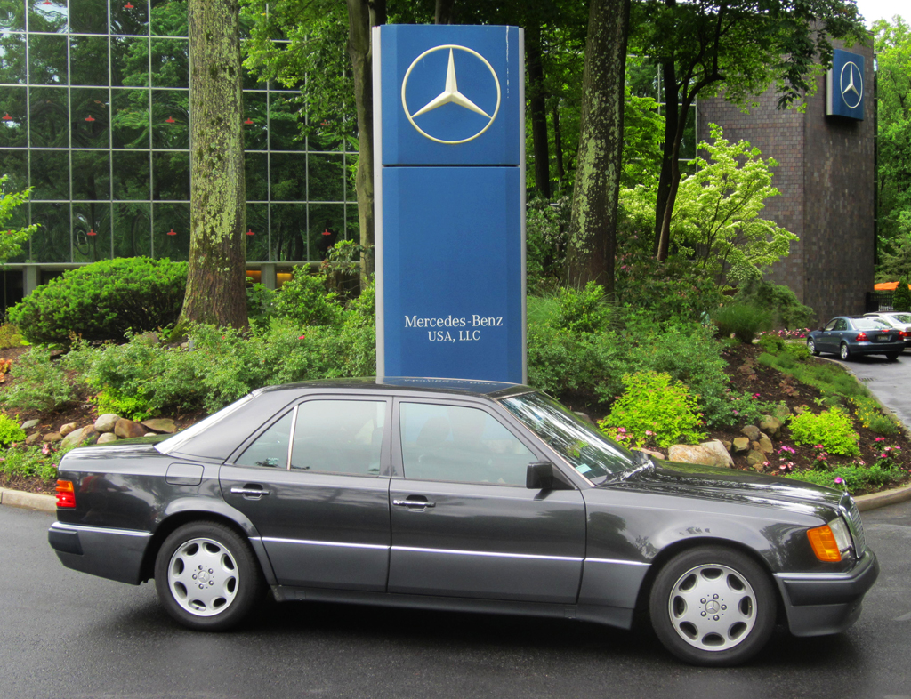 1992 Mercedes 500E at the 2013 Mercedes June Jamboree car show