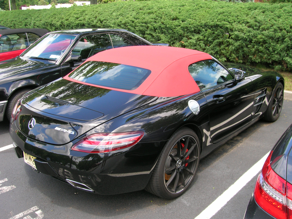 2014 Mercedes SLS AMG at the 2013 Mercedes June Jamboree car show