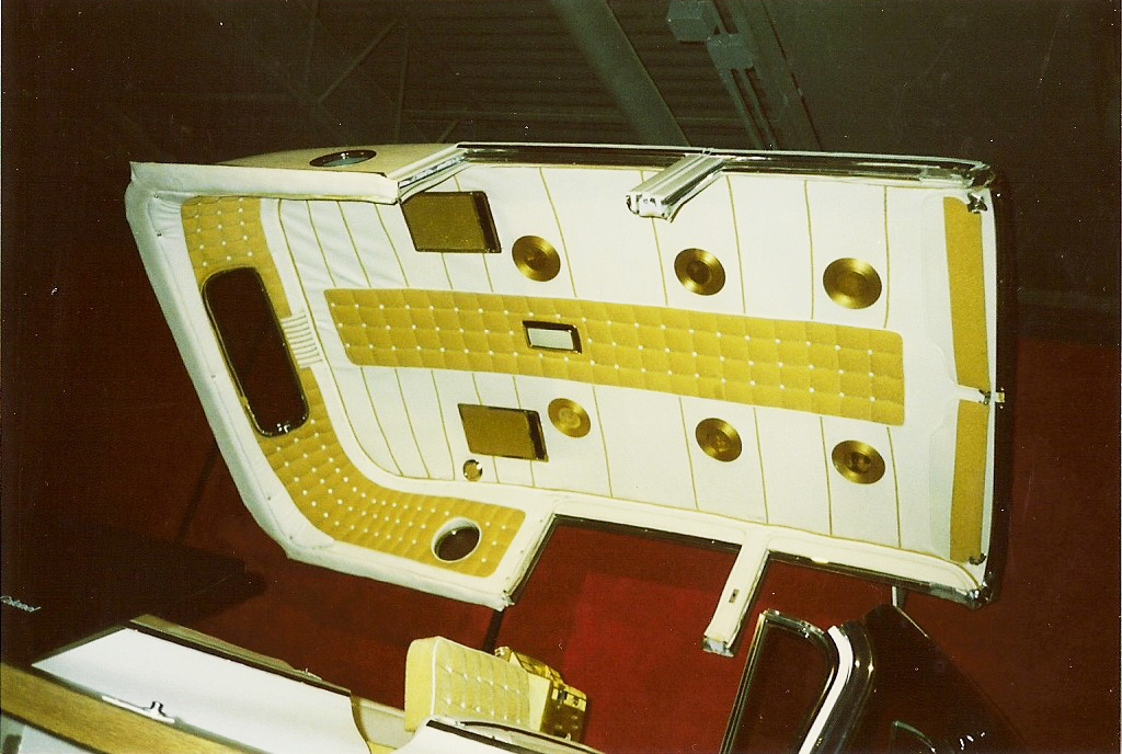 Elvis Gold cadillac