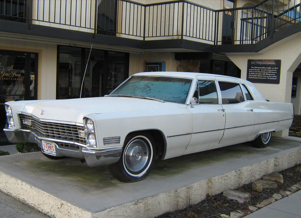 Elvis 1968 Cadillac