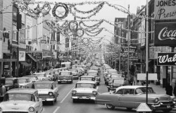 1950s street scene