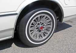 chrysler imperial wheel