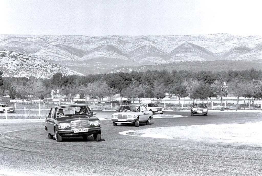 Mercedes, W123, introduction, press introduction, Europe, January, 1976, Germany, France, 200D, 220D, 240D, 300D, 280E, 250, 230, 230E